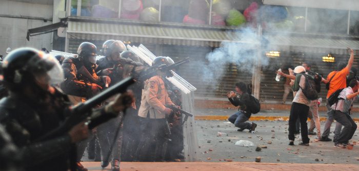 Tear gas fired at protesters, Caracas, Feb. 15, 2014. Andrés E. Azpúrua/Wikicommons