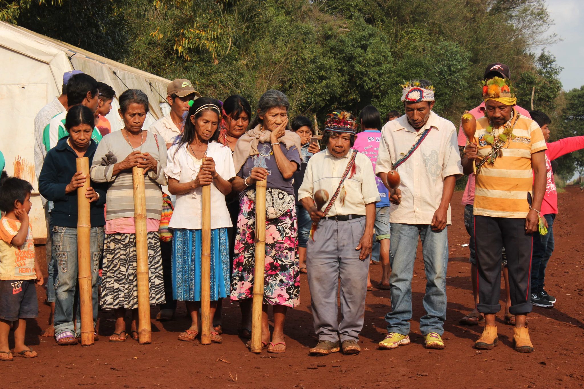 Гуарани асунсьон соль де америка. Парагвай люди. Парагвай население. Indigenous communities. Краткая история Парагвая.